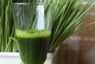 5 Ushqime Që Nxisin Detoksifikimin Në Trupin Tuaj